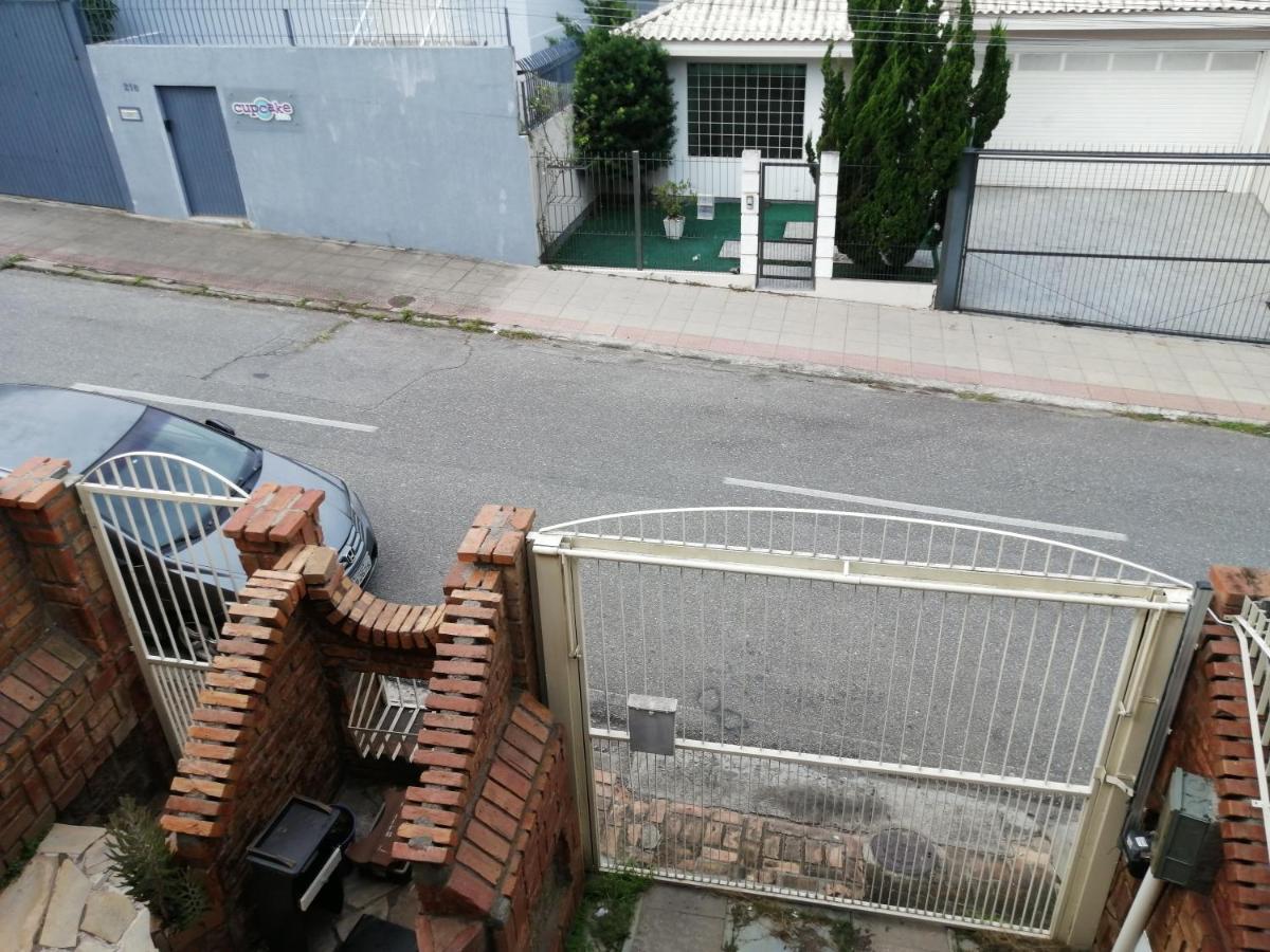 Coqueiros Hostel ฟลอเรียนอโปลิส ภายนอก รูปภาพ