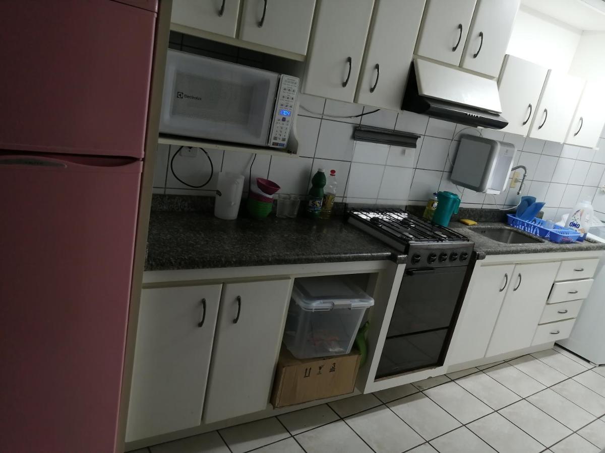 Coqueiros Hostel ฟลอเรียนอโปลิส ภายนอก รูปภาพ