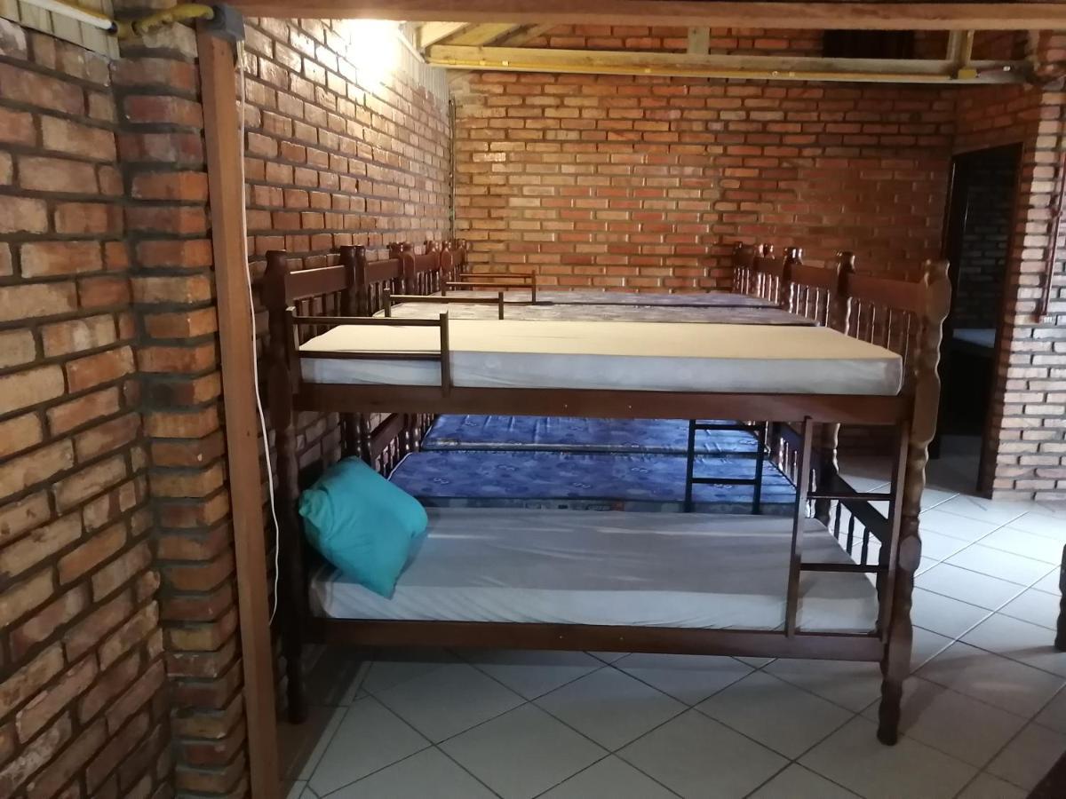 Coqueiros Hostel ฟลอเรียนอโปลิส ภายนอก รูปภาพ