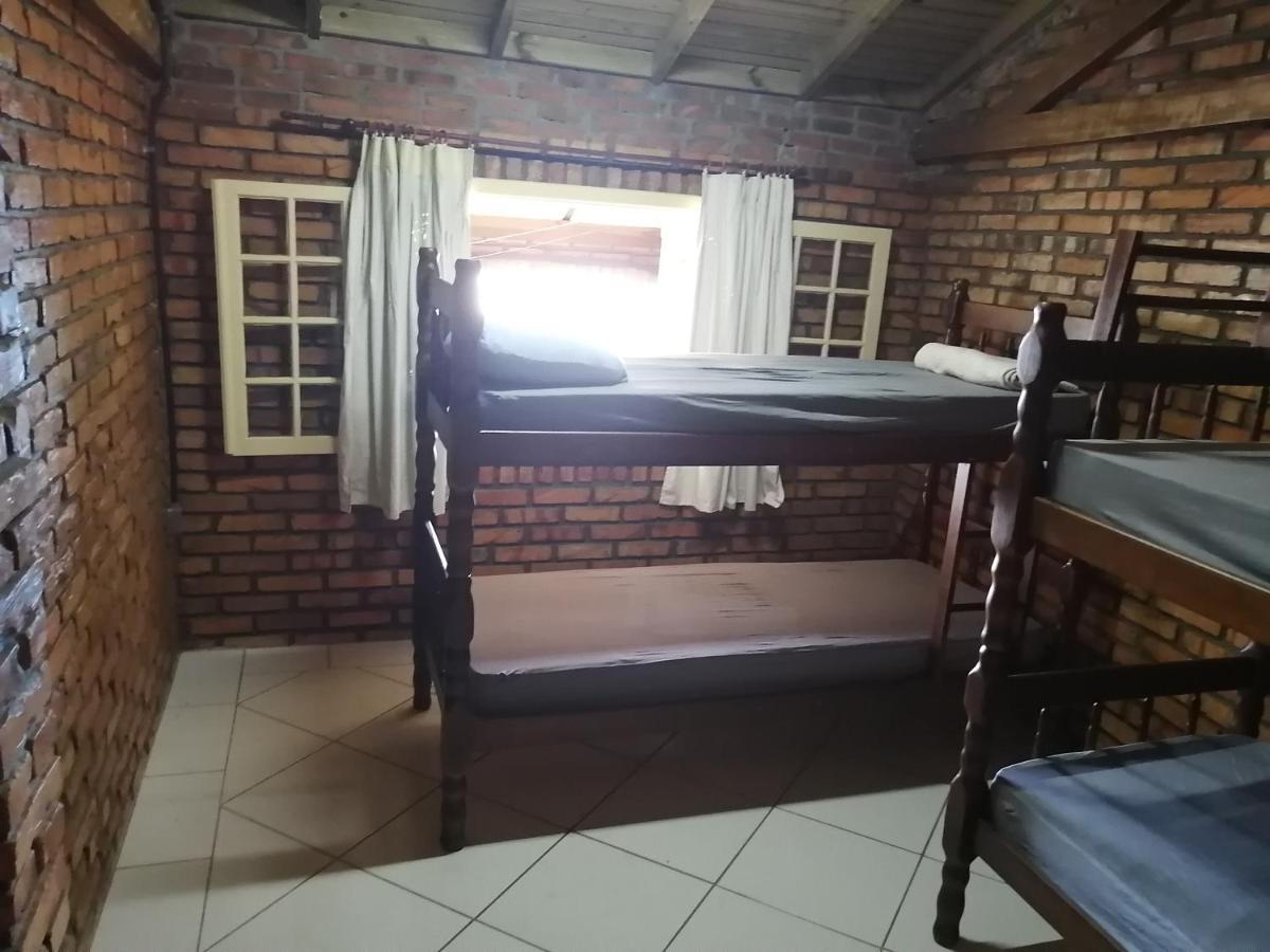 Coqueiros Hostel ฟลอเรียนอโปลิส ภายนอก รูปภาพ