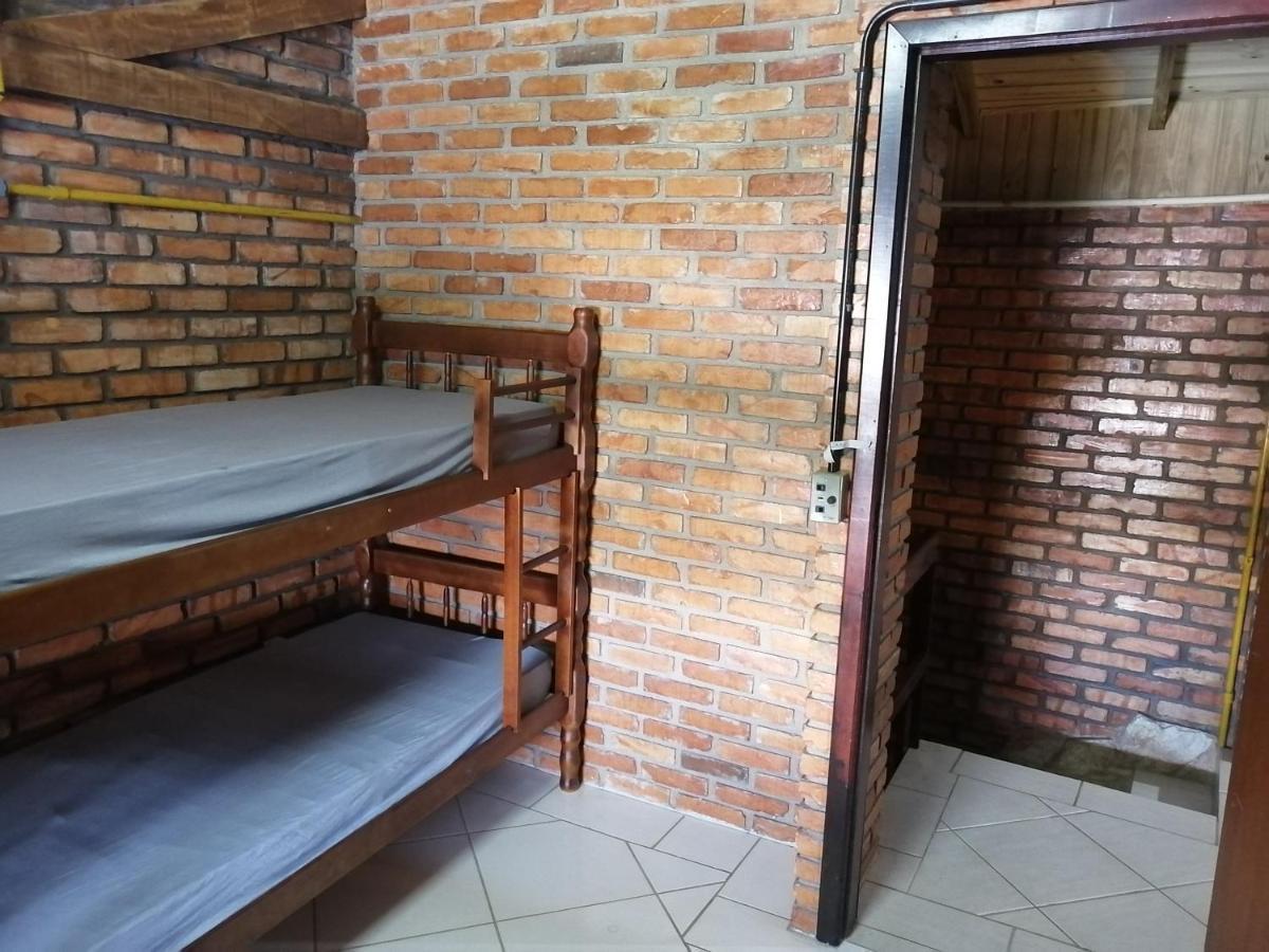 Coqueiros Hostel ฟลอเรียนอโปลิส ภายนอก รูปภาพ